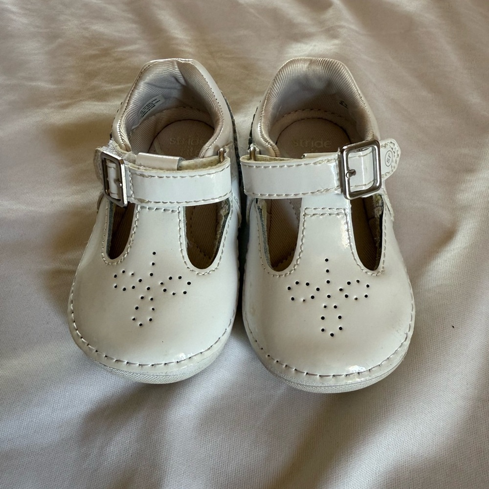 Stride rite girl shoes size 4 T